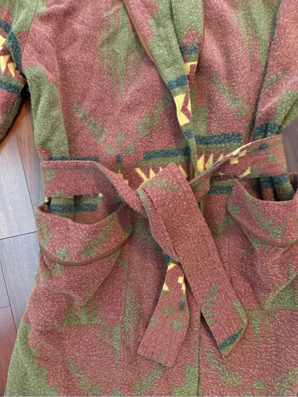 Orvis Men’s Wrap Bathrobe Size M Western Aztec 80 Cotton 20 Poly Warm - Picture 8 of 12
